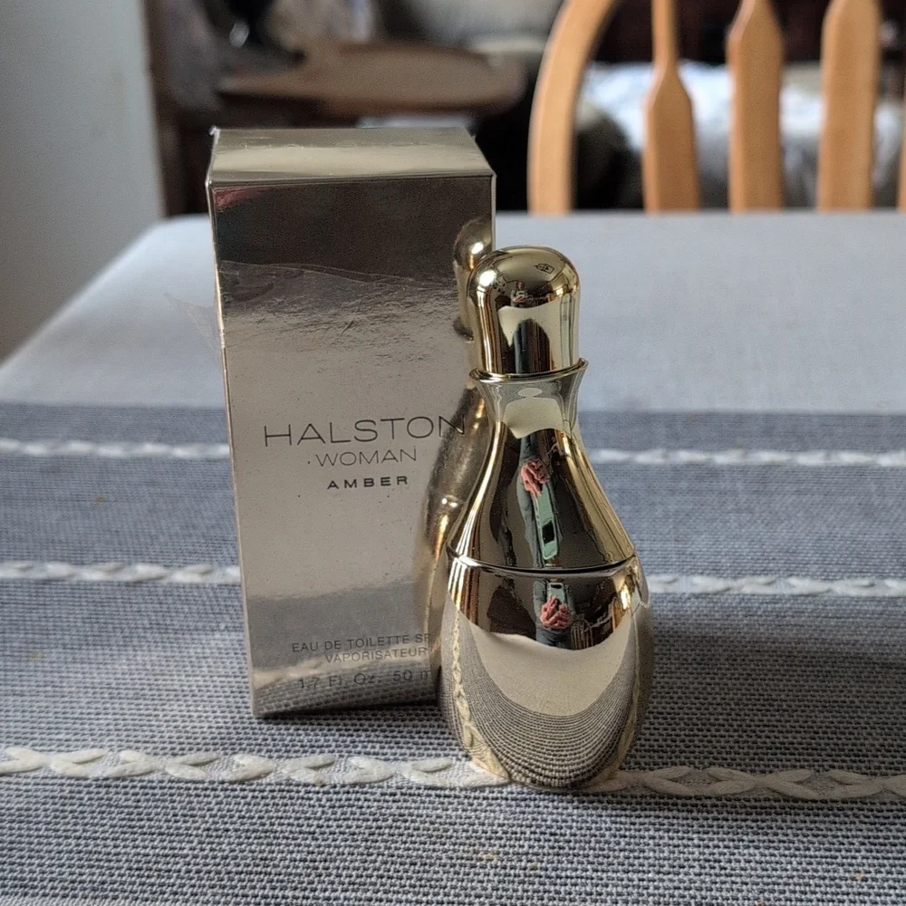 Halston Woman Amber Eau de Toilette Spray - Picture 2 of 4
